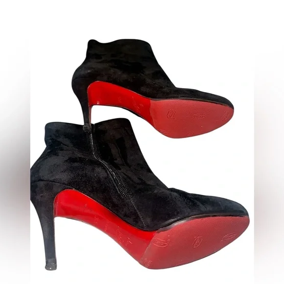 Christian Louboutin Classic Black Ankle Booties - Picture 2 of 6